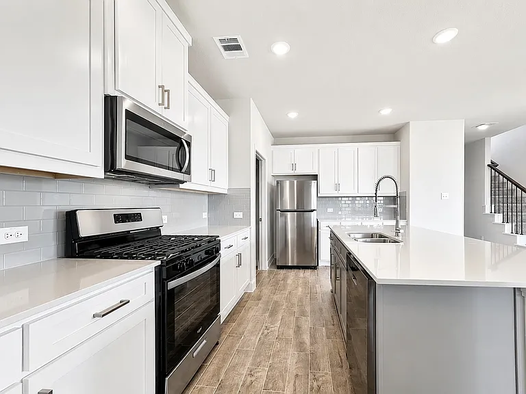 3119 Cordelia Dr — Photo 4