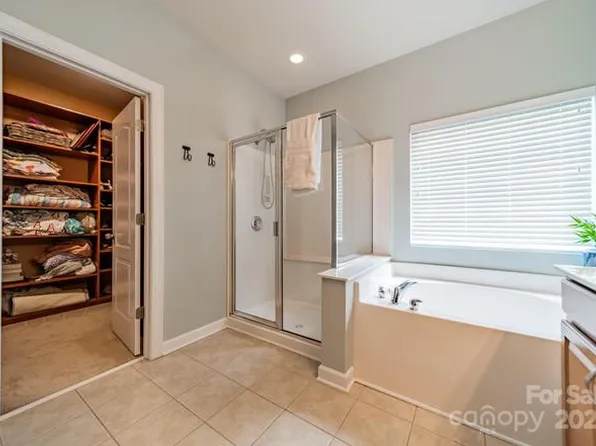 424 Ranelagh Dr, Waxhaw, NC 28173