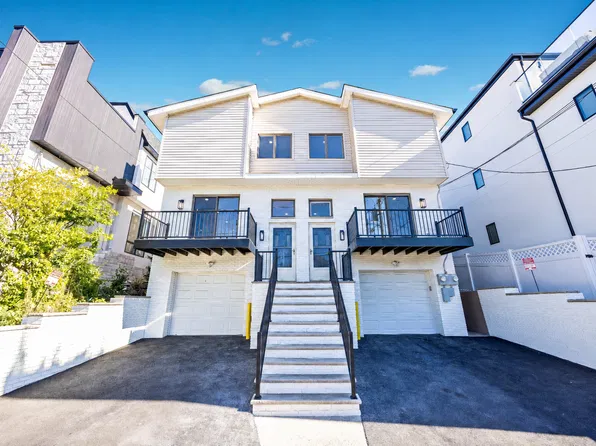 2410 3rd St APT B, Fort Lee, NJ 07024