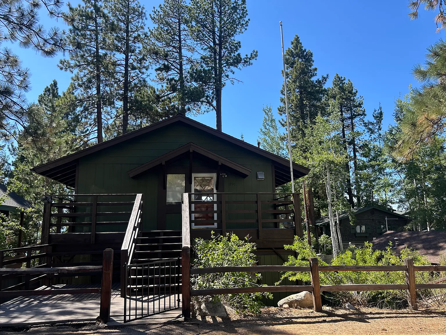 3 bed, 2.5 bath, 1440 sqft, $4,450 — Photo 4