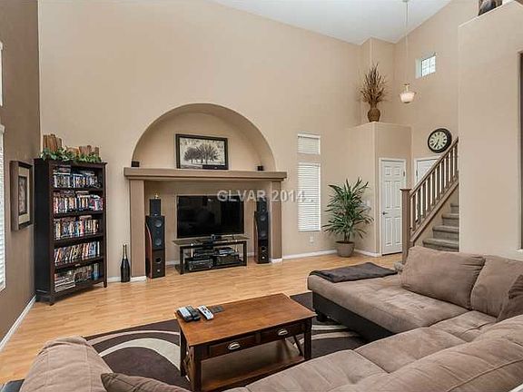 3rd image of 6871 Crystal Rapids St