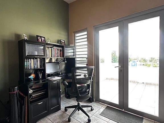3rd image of 2103 Calle Loiza #1