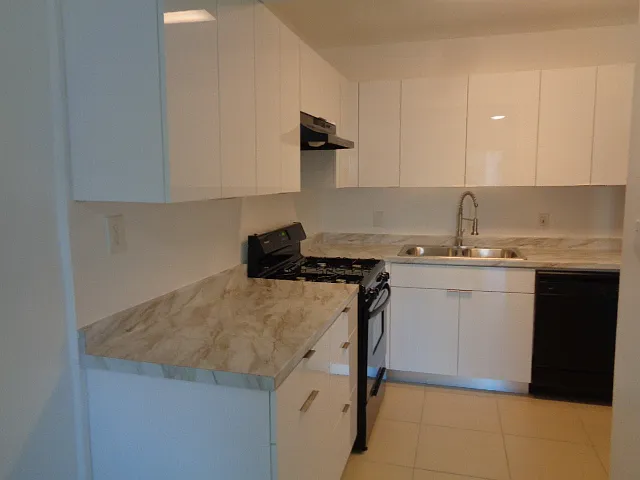 15290 SW 106th Ln #326 — Photo 8