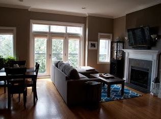 2733 N Southport Ave, Chicago, IL 60614
