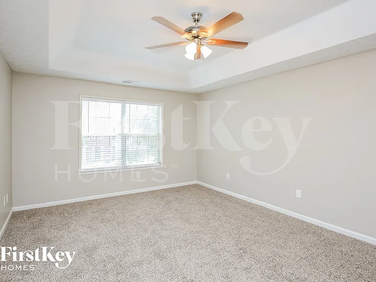 1577 Pinebreeze Dr — Photo 9