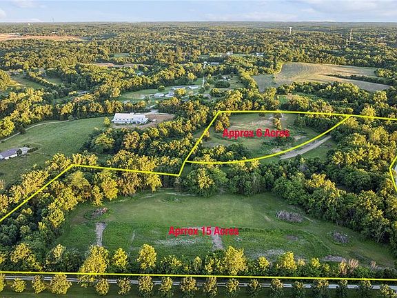 3rd image of 22245 Lix Rd