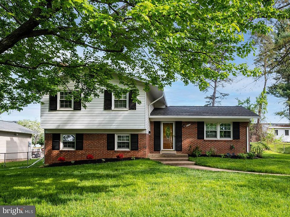 1st image of 3122 Fair Woods Pkwy
