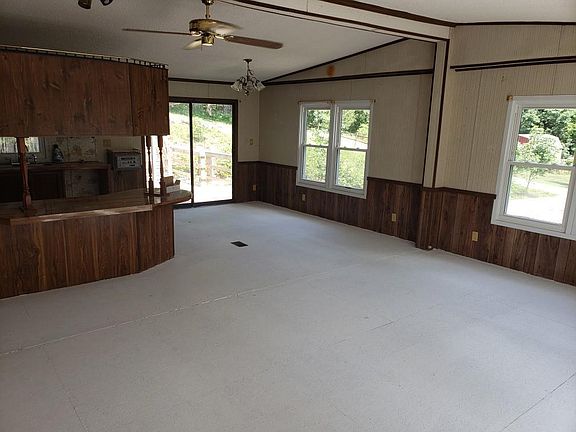 3rd image of 3547 Catawba Valley Dr