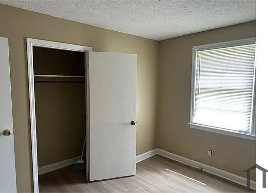 114 Henry St — Photo 12