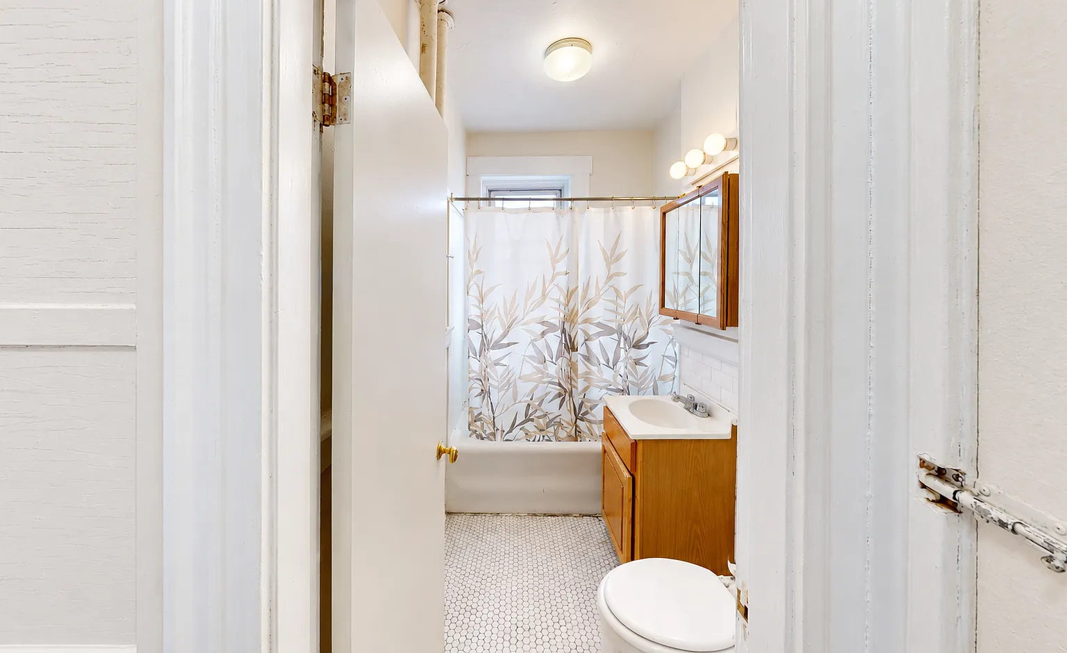 Studio, 375 sqft, $2,275 — Photo 2