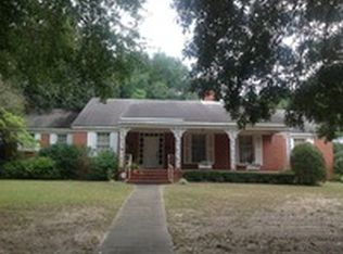 423 Union St, Selma, AL 36701