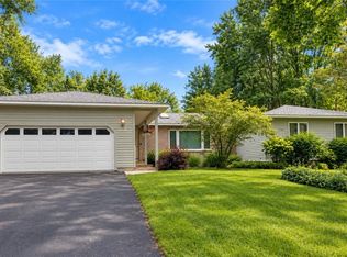 3425 Linda Ln, Baldwinsville, NY 13027