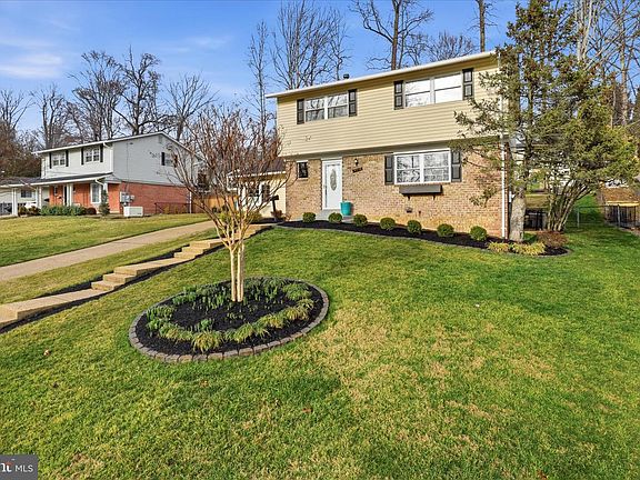 2nd image of 5519 Yorkshire St