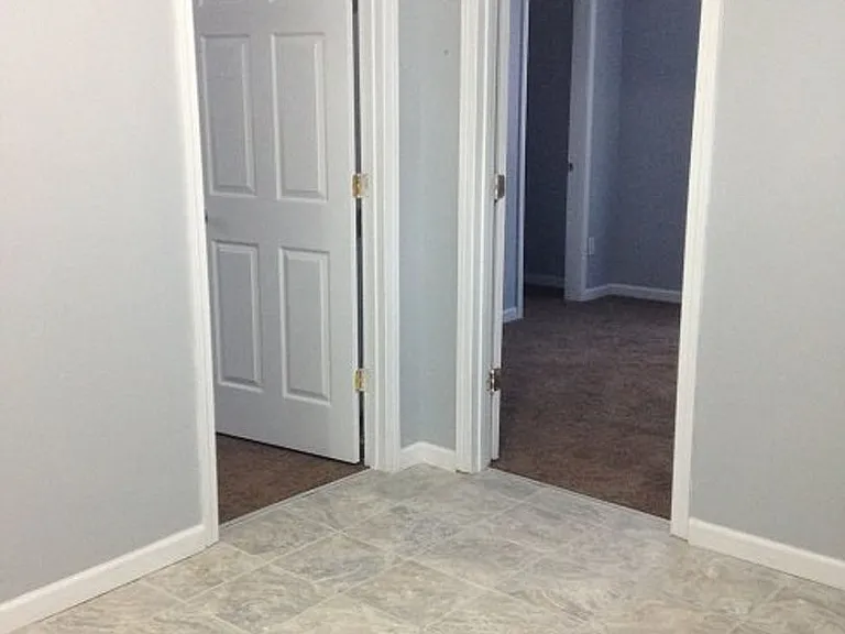 1028 N Lawrence St — Photo 14