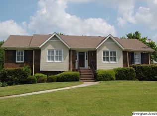 912 Pinemeadow Dr, Gardendale, AL 35071