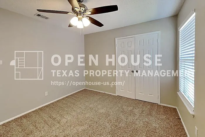 425 Kent Dr — Photo 12