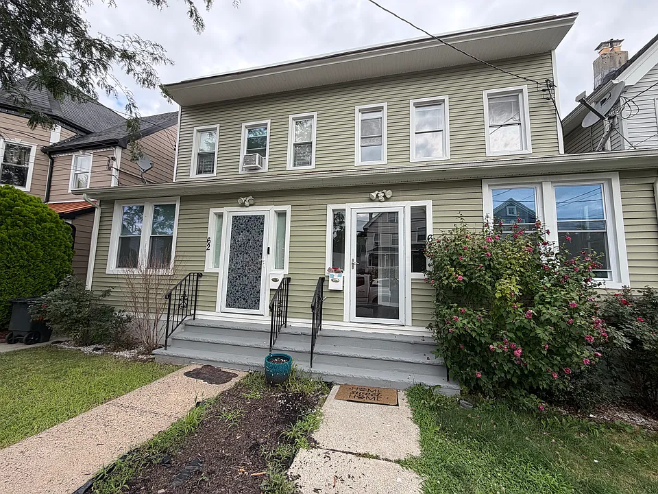 62-64 Liberty St