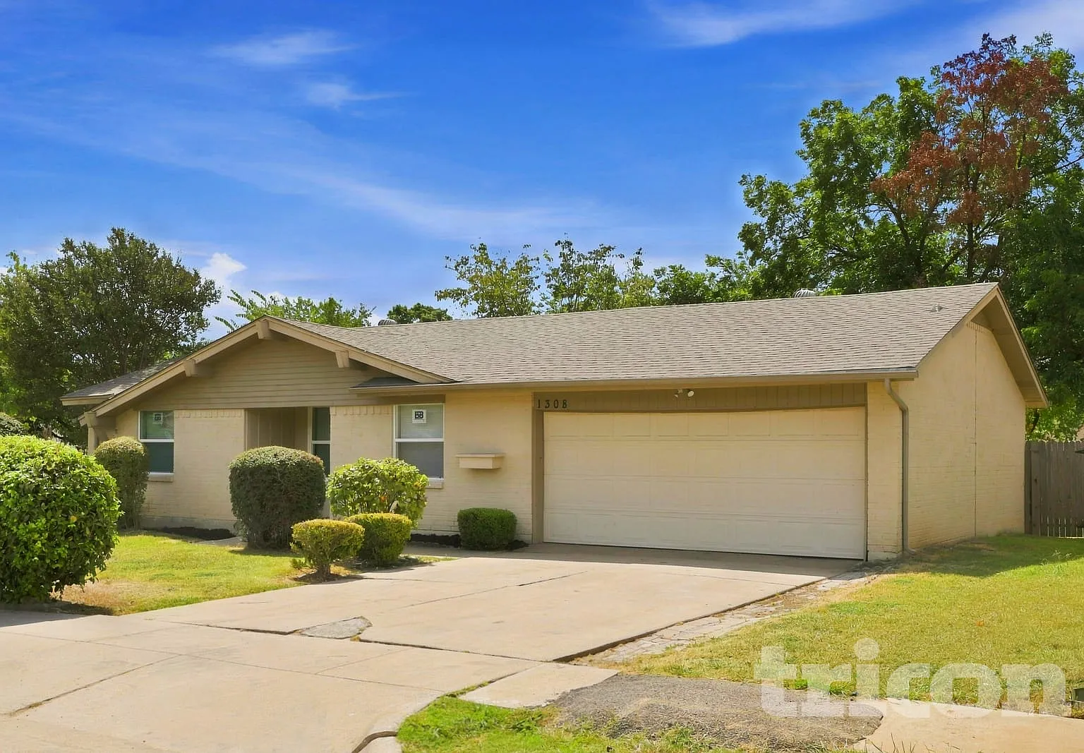 1308 Timberview Lane Arlington TX — Photo 1