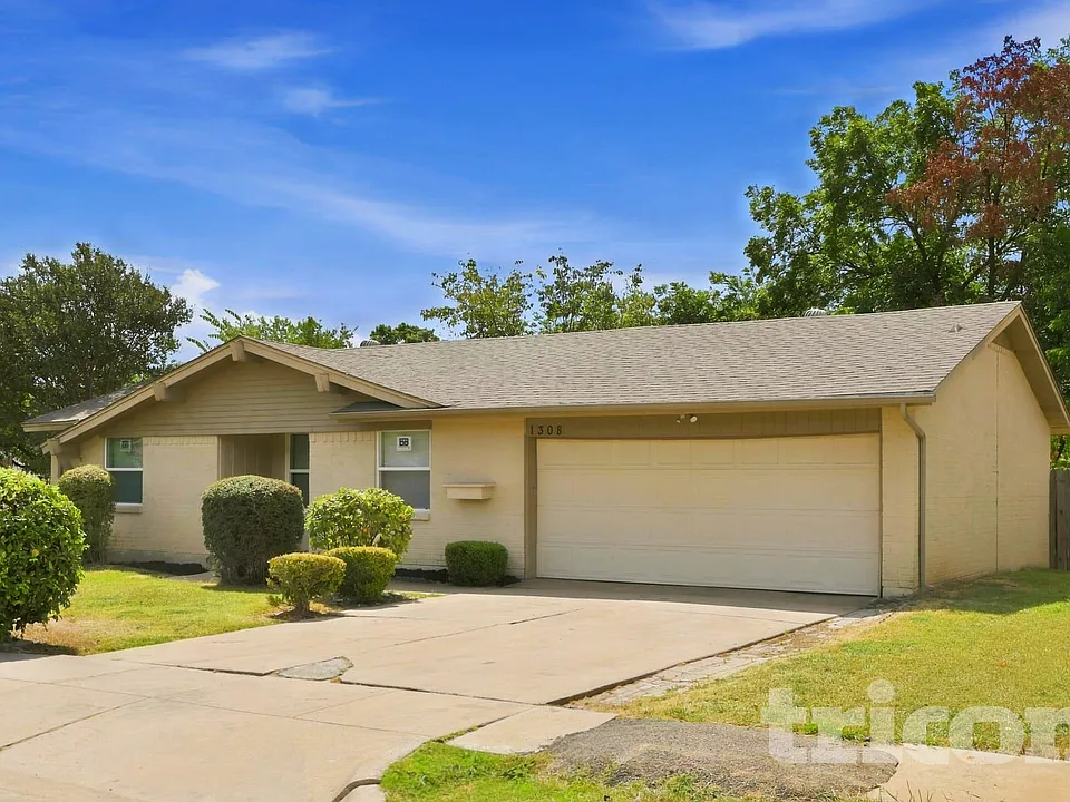 1308 Timberview Ln