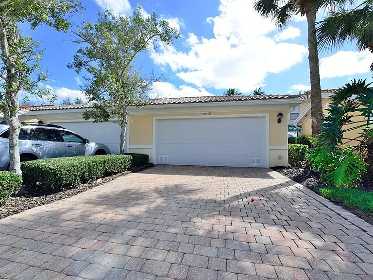 28725 Alessandria Cir — Photo 17