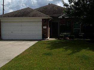 2205 Highland Crossing Dr, Conroe, TX 77304