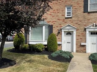 10 Wayne Ter APT 2, Cheektowaga, NY 14225