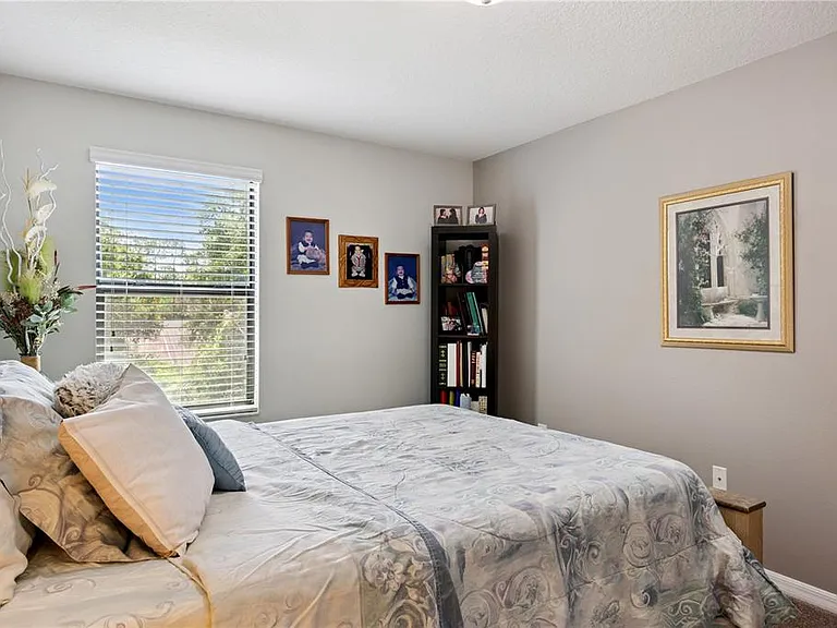 2438 Seven Oaks Dr — Photo 20