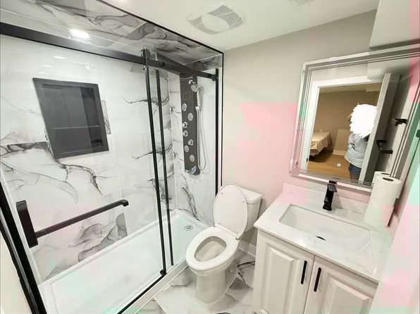 26 Martin Rd, Hamilton, ON L8K 3N1