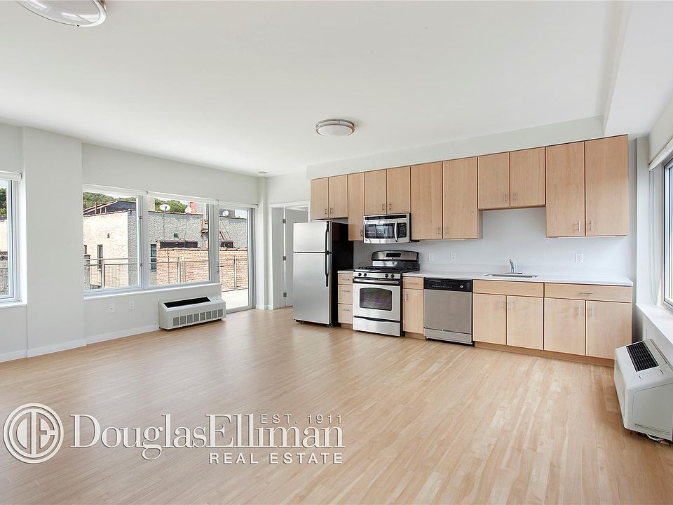 1st image of 4857 Broadway APT 6B