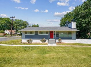 4040 Justine Dr, Annandale, VA 22003