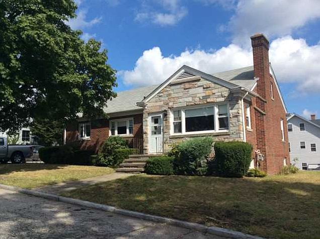 1st image of 51 De Pinedo St