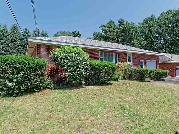 5th image of 39 Bosher Dr
