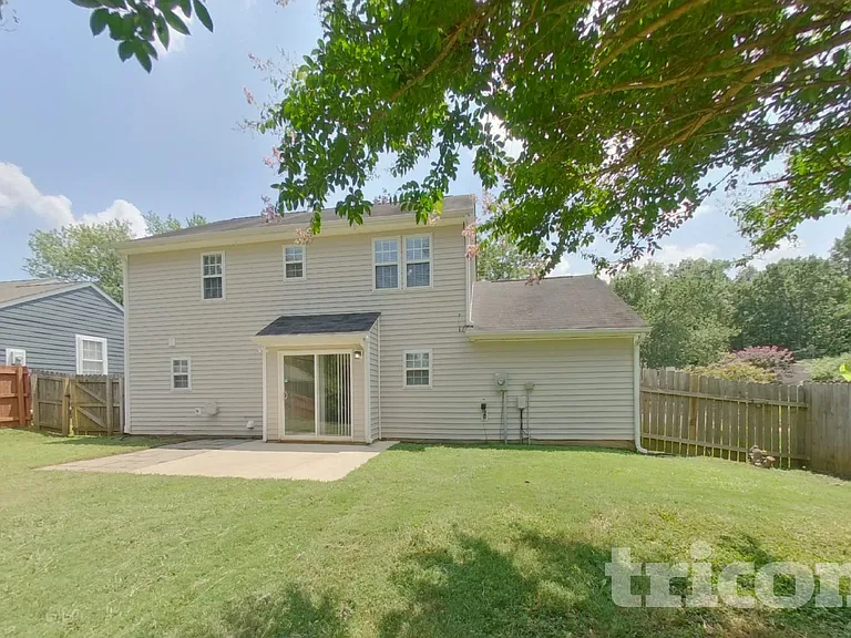 9022 Jaldena Dr — Photo 17