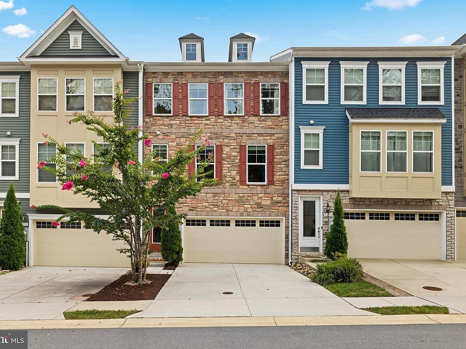 1st image of 1224 Hickory Hill Cir