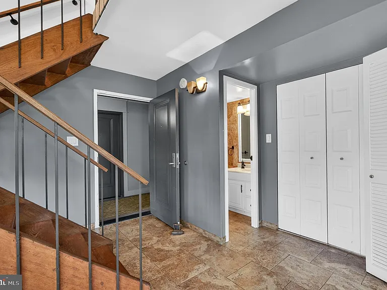 5300 Columbia Pike #701 — Photo 25