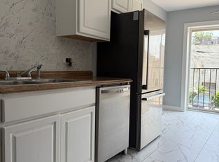 7115 S Oglesby Ave APT 2S, Chicago, IL 60649