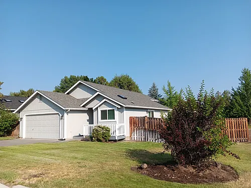 3092 NE Tahoe Ct Photo 1