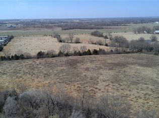 20305 Metcalf Ave, Stilwell, KS 66013