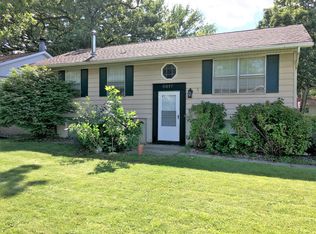 6817 Kelburn Ln NE, Cedar Rapids, IA 52402