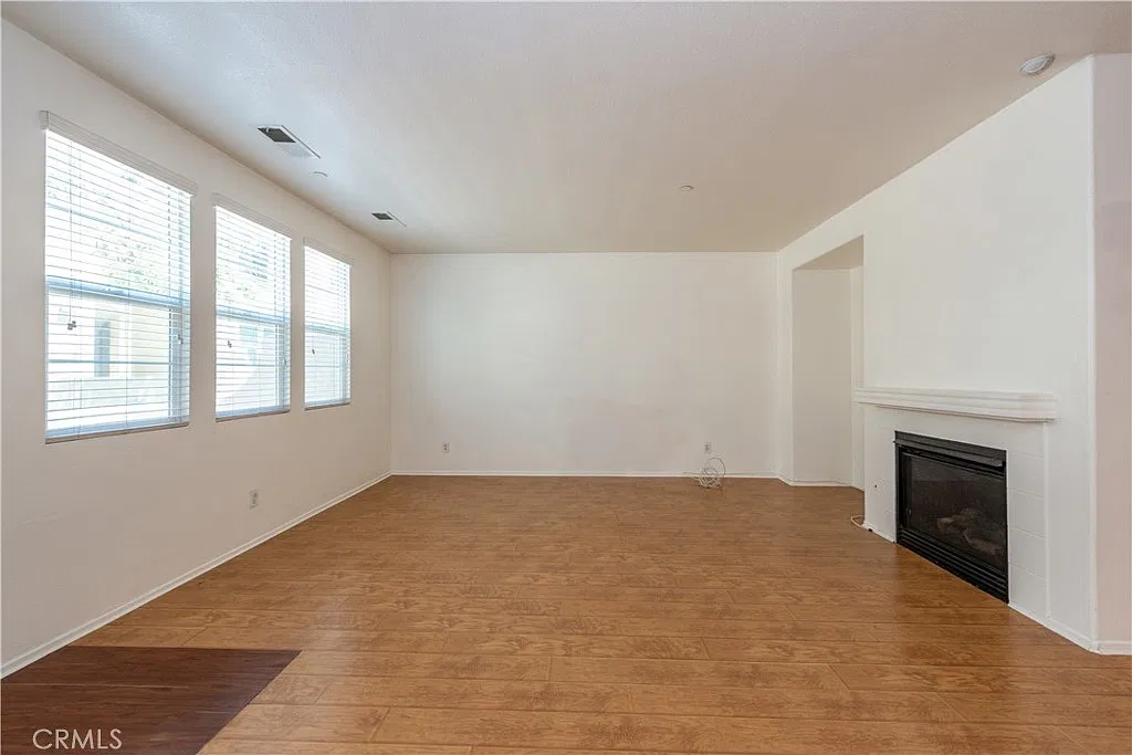 3 bed, 2.5 bath, 1530 sqft, $2,950 — Photo 4