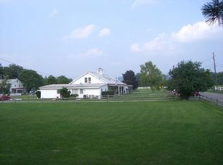 17 Daniele Ln APT 39, Millbrook, NY 12545