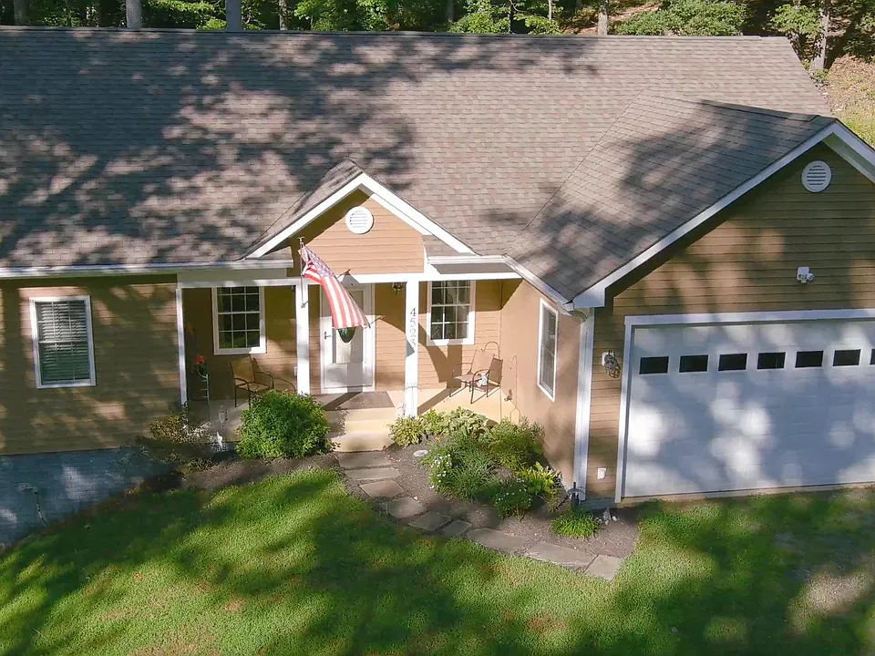 4523 Highpoint Ln