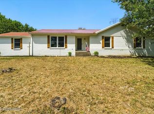 3203 Tara Ct, La Grange, KY 40031