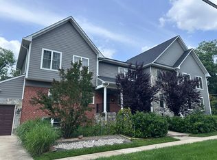 4221 University Dr, Fairfax, VA 22030