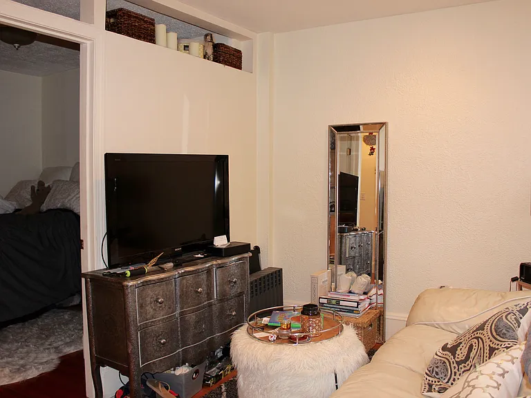 72 Revere St #4 — Photo 15