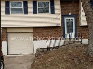 3167 Featherstone Dr, Burlington, KY 41005