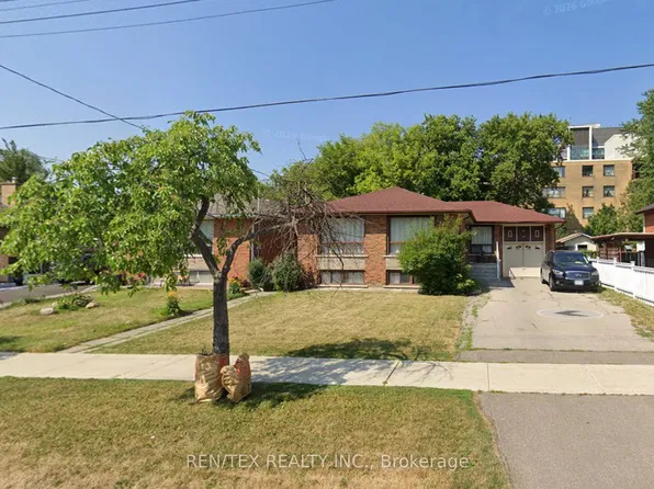52 Watercliffe Rd #2, Toronto, ON M9W 4E7