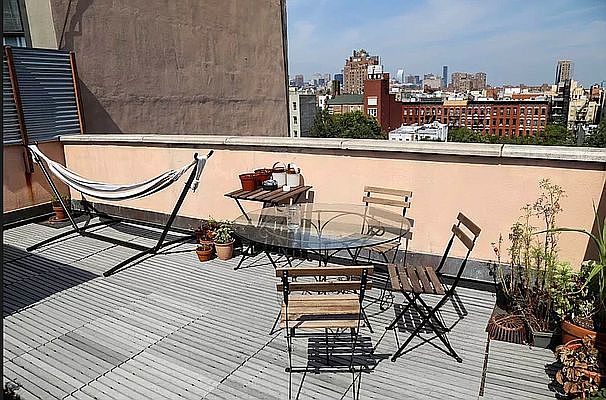 1st image of 287 E 4th St APT 4R