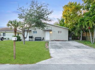 1472 SW 44th Ave #1, Fort Lauderdale, FL 33317