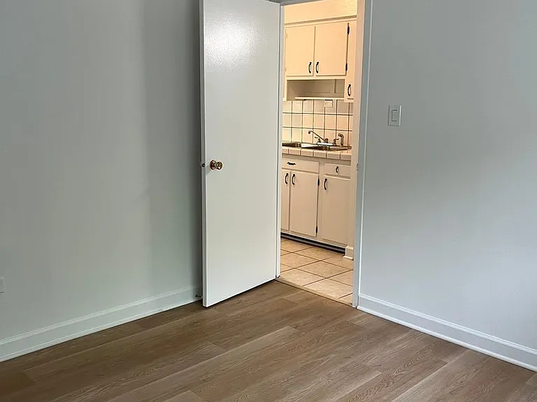 150 E Lake St #12B — Photo 7